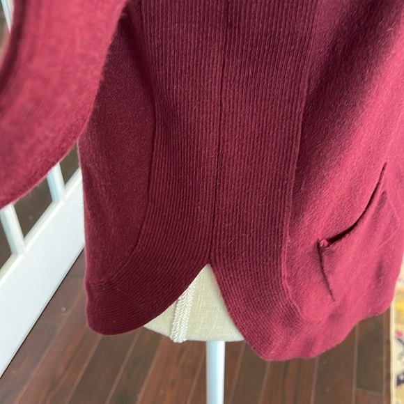 Charlie B long sleeve sweater top, maroon, size S - Picture 5 of 8